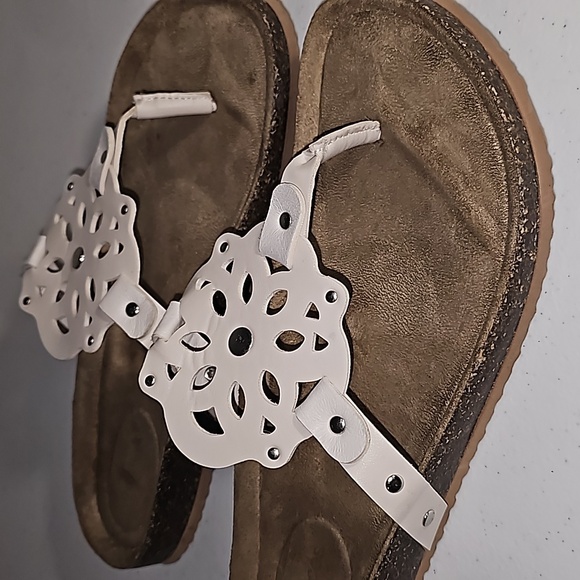 Maurices Vanessa White Toe Thong Footbed Sandals Size 8 VGUC - Picture 3 of 10